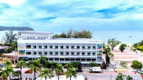 Cenang Plaza Beach Hotel